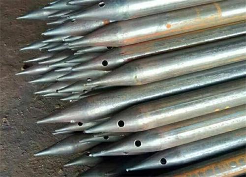 泰兴隧道钢花管现货